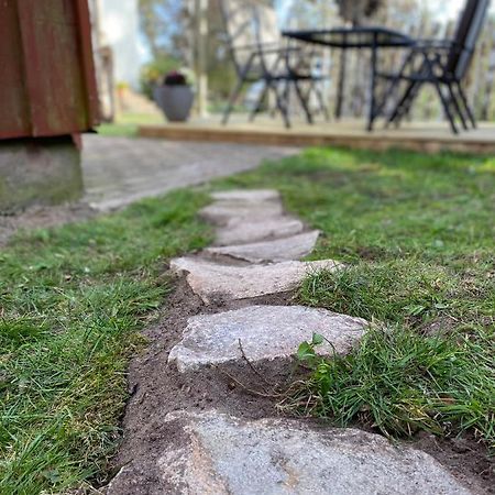 Mindre Laegenhet I En Lantlig Miljoe I Skrea Falkenberg Exterior foto